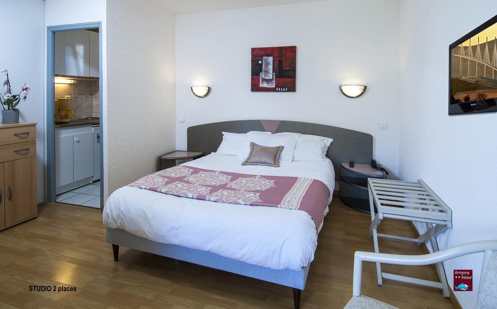 Hotel Armony Laissac Exterior photo